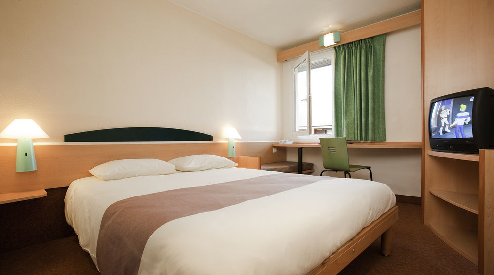 Hotel Ibis Senlis Senlis  Zewnętrze zdjęcie
